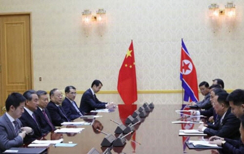 북중 외교장관 평양서 회동[중국 외교부 홈페이지 캡처]